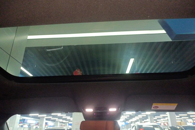 理想汽车 理想L8 2023款 Pro中控内饰22