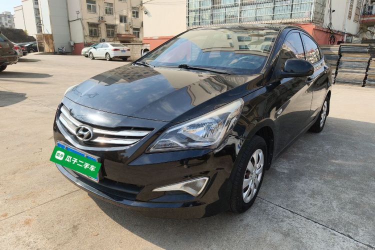 现代 瑞纳 2014款 1.4L 手动智能型GLS车身外观1