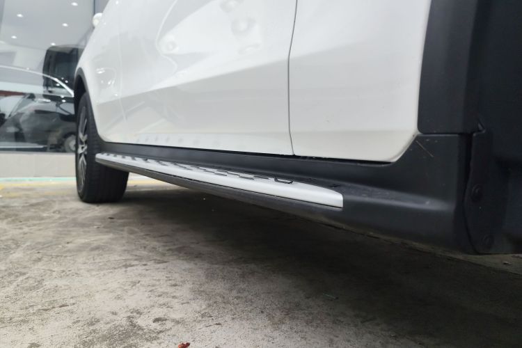 奔驰GLC轿跑 2020款 GLC 300 4MATIC 轿跑SUV局部细节9001