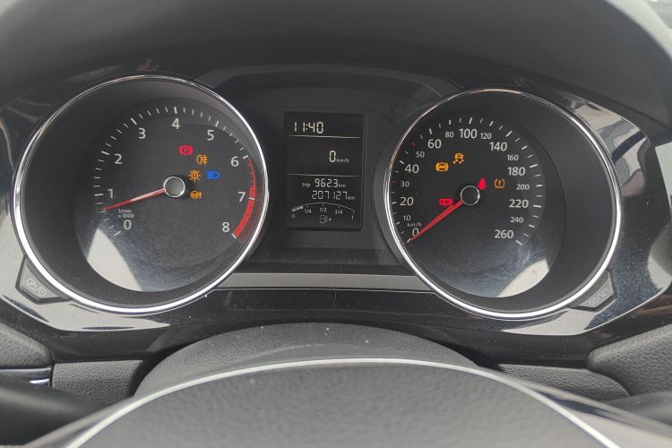 大众 速腾 2015款 1.6L 手动舒适型中控内饰14