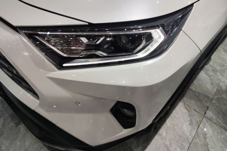 丰田 RAV4荣放 2020款 2.0L CVT四驱尊贵版局部细节36