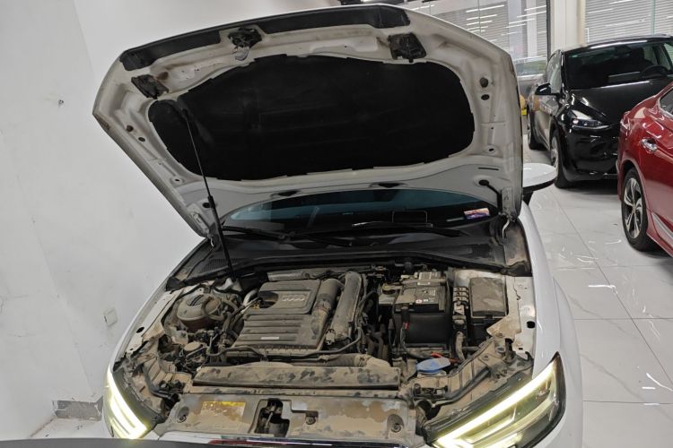 奥迪A3 2020款 Sportback 35 TFSI 时尚型 国VI机舱底盘24