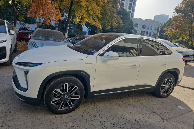 蔚来EC6 2020款 605KM 运动版车身外观4