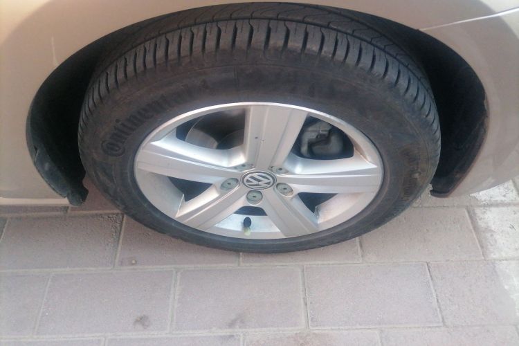 大众 高尔夫 2014款 1.6L 自动舒适型车身外观10