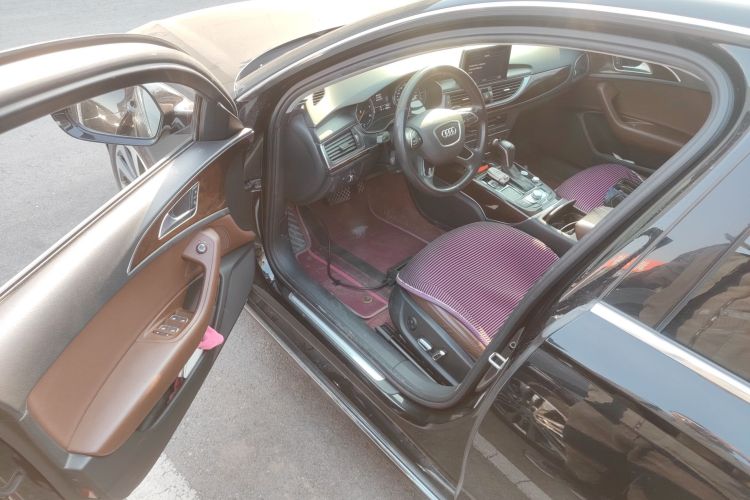 奥迪A6L 2017款 30 FSI 舒适型中控内饰20