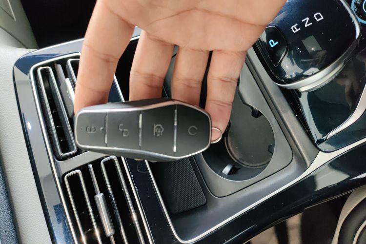 比亚迪 秦PLUS 2021款 EV 500KM 豪华型中控内饰11