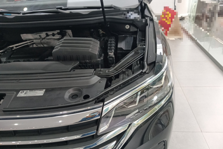 大众 威然 2024款 380TSI 尊驰版机舱底盘26