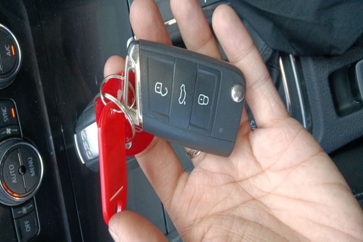 大众 高尔夫 2018款 280TSI 自动旗舰型中控内饰7001