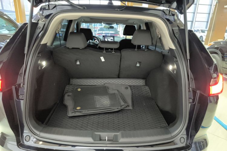 本田 皓影 2025款 240TURBO 两驱精英版 5座机舱底盘23