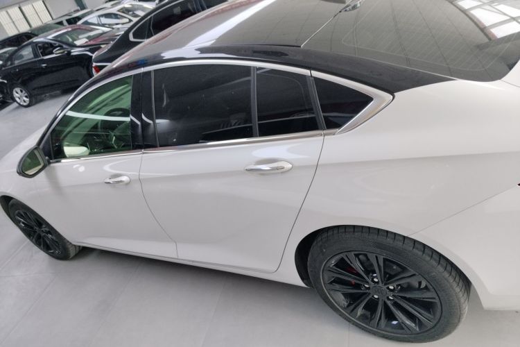 别克 君威 2024款 28T 纵享版车身外观4