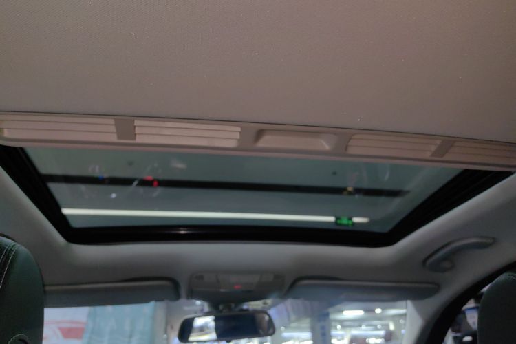 奔驰C级 2018款 C 180 L 时尚型运动版局部细节22