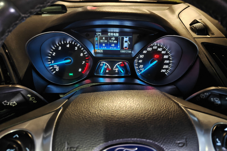 福特 翼虎 2015款 2.0L GTDi 四驱精英型中控内饰15