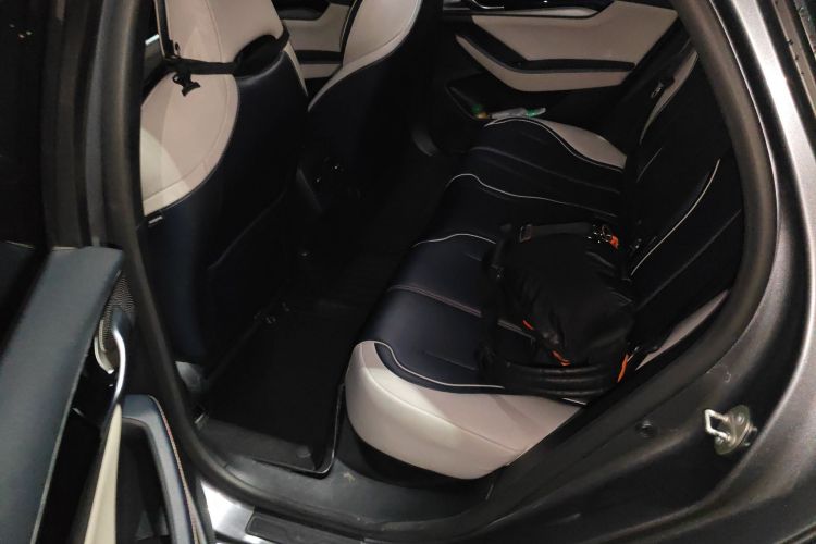 比亚迪 秦PLUS 2021款 EV 500KM 尊贵型中控内饰21