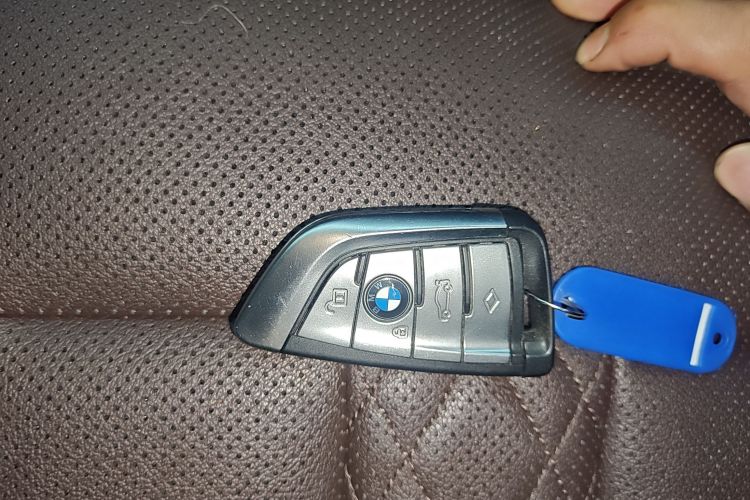 宝马5系 2022款 改款二 525Li 豪华套装中控内饰11