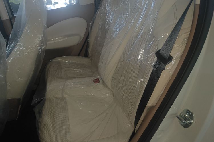 五菱汽车 宏光MINIEV 2025款 四门版 进阶款中控内饰21