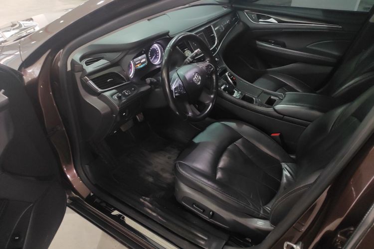 别克 君越 2016款 改款 28T 精英型中控内饰7003