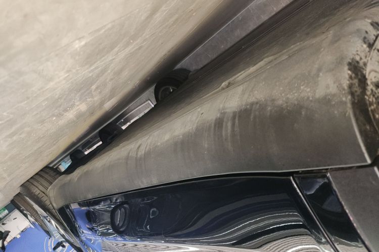 特斯拉 Model Y 2022款 后轮驱动版局部细节9002