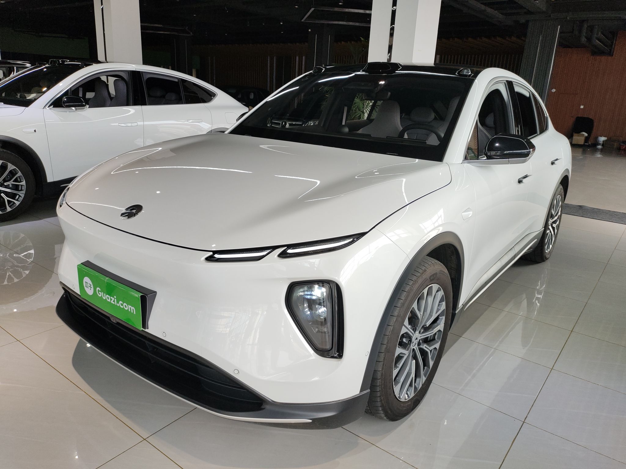 路虎 发现运动版 2020款 249PS R-Dynamic 性能版