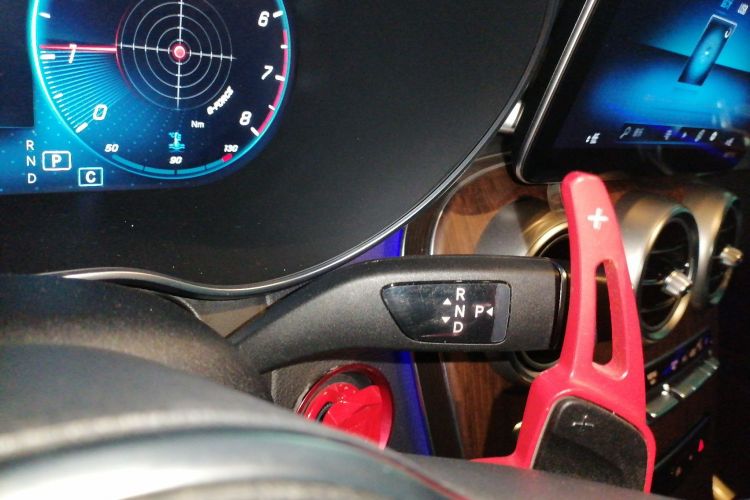 奔驰GLC 2021款 GLC 300 L 4MATIC 动感型中控内饰18