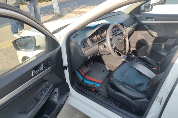 大众 朗逸 2017款 1.6L 自动风尚版中控内饰7003