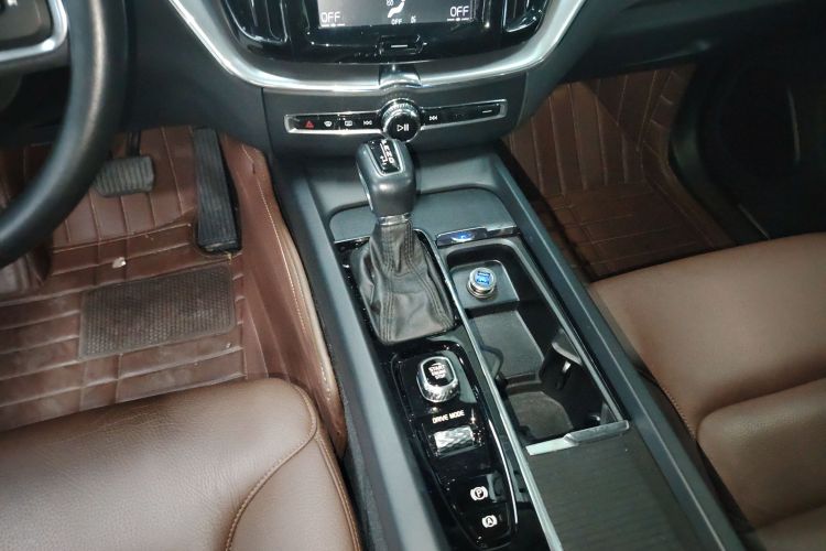 沃尔沃XC60 2019款 T5 四驱智逸版 国VI局部细节18