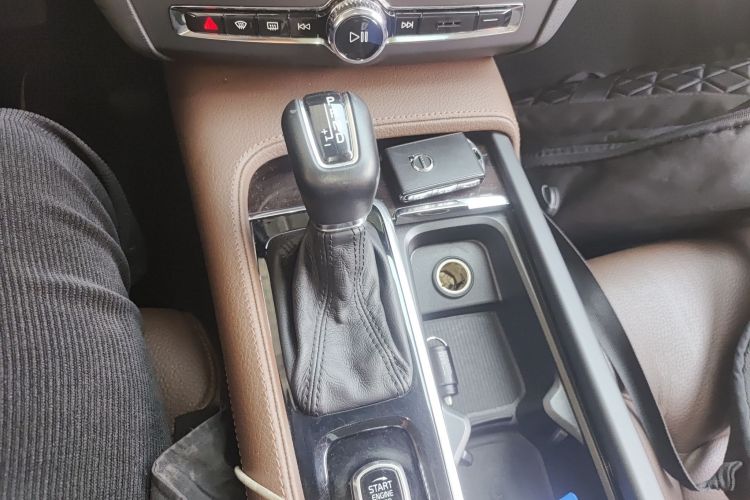 沃尔沃S90 2018款 T4 智远版局部细节18