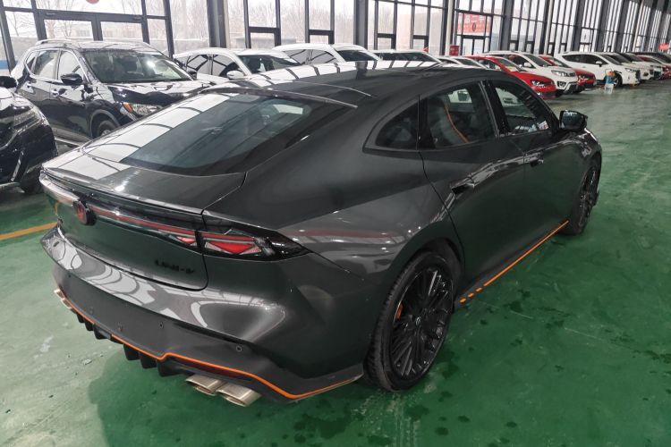 长安UNI-V 2025款 第三代 2.0T 劲擎型车身外观6005