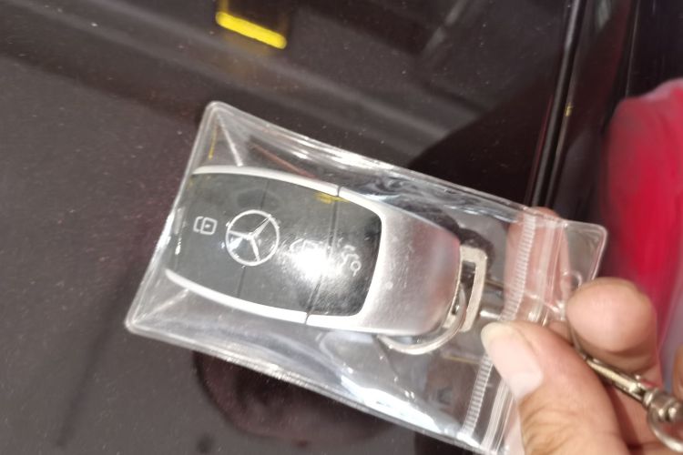 奔驰S级 2019款 S 320 L中控内饰11