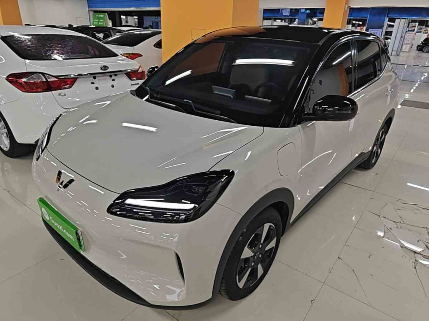 五菱汽车 五菱缤果PLUS 2024款 330km 五座版(2)