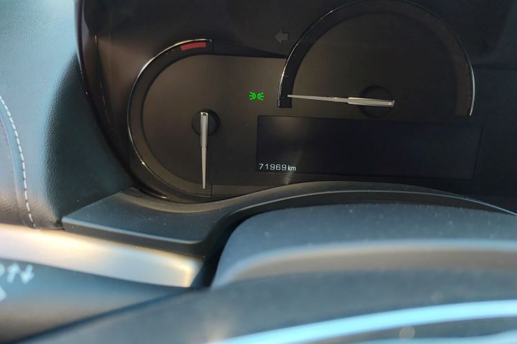 凯迪拉克ATS-L 2017款 28T 时尚型中控内饰15