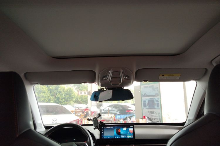 宝骏RS-3 2020款 1.5L CVT  24小时在线豪华型局部细节22