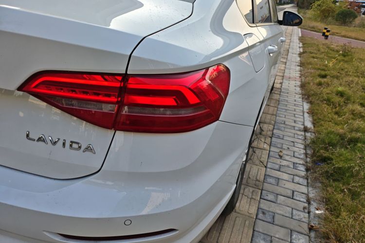 大众 朗逸 2021款 1.5L 自动风尚版车身外观6006