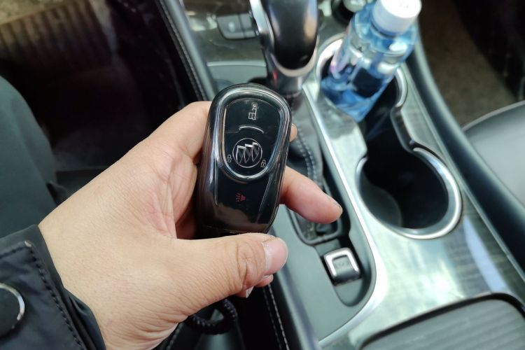 别克 昂科威 2019款 20T 两驱精英型 国VI中控内饰11