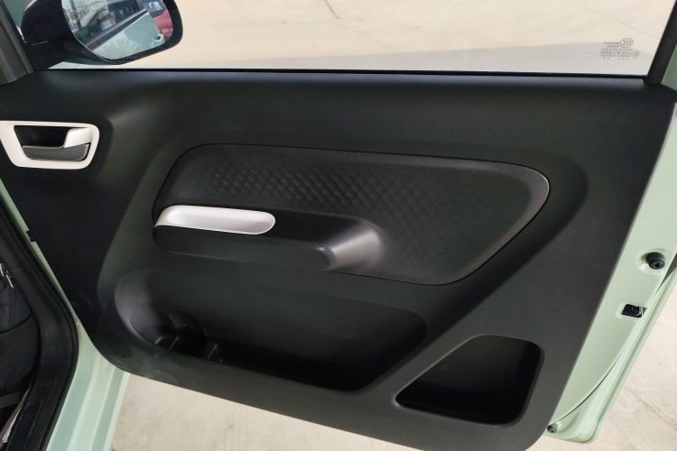 五菱汽车 宏光MINIEV 2024款 第三代 215km 青春版中控内饰45