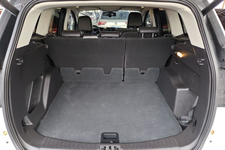 福特 翼虎 2017款 EcoBoost 245 四驱豪翼型机舱底盘23