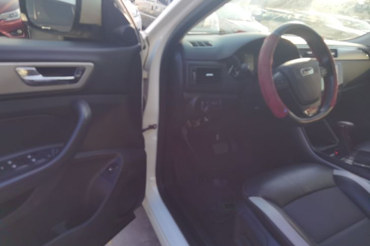 观致5 2018款 改款 1.6T 自动尊贵型中控内饰20