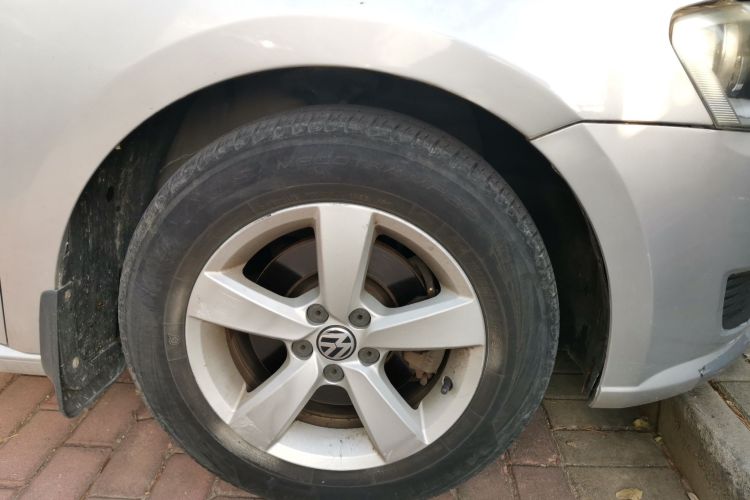 大众 朗逸 2013款 改款经典 1.6L 自动风尚版车身外观6007