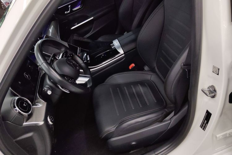 奔驰C级 2023款 改款 C 200 L 运动版中控内饰19