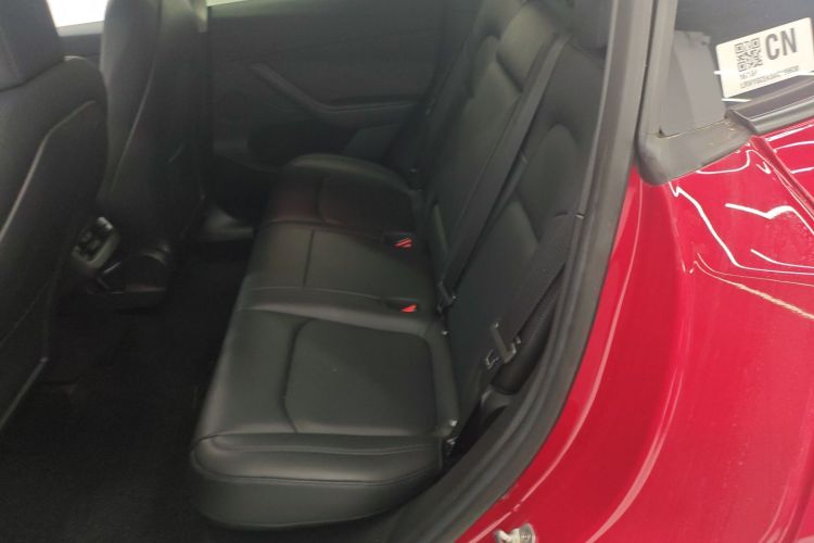 特斯拉 Model Y 2022款 长续航全轮驱动版中控内饰21