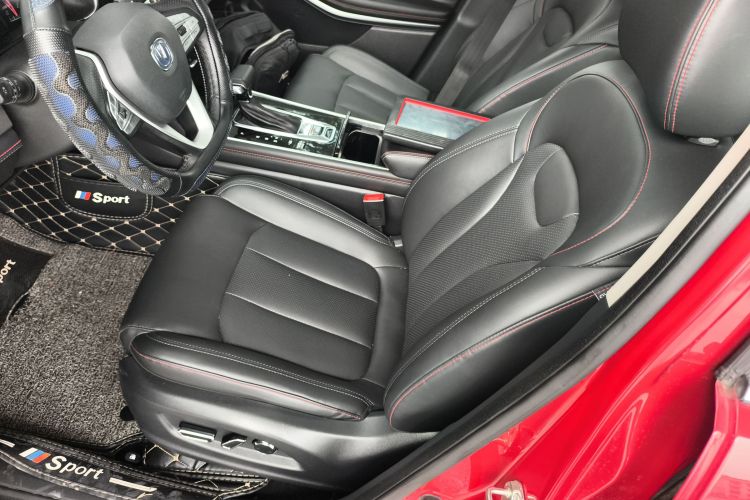 长安CS75 2020款 280T 自动雅智型 国VI中控内饰19