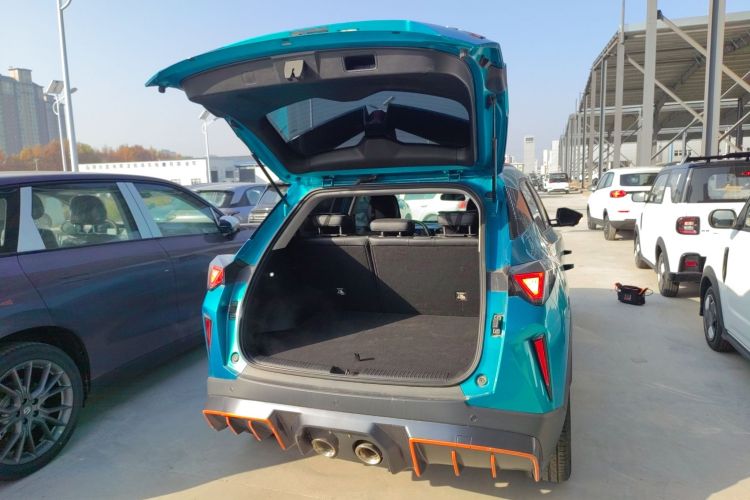 广汽传祺 传祺GS3 2023款 影速 270T R-STYLE版局部细节23