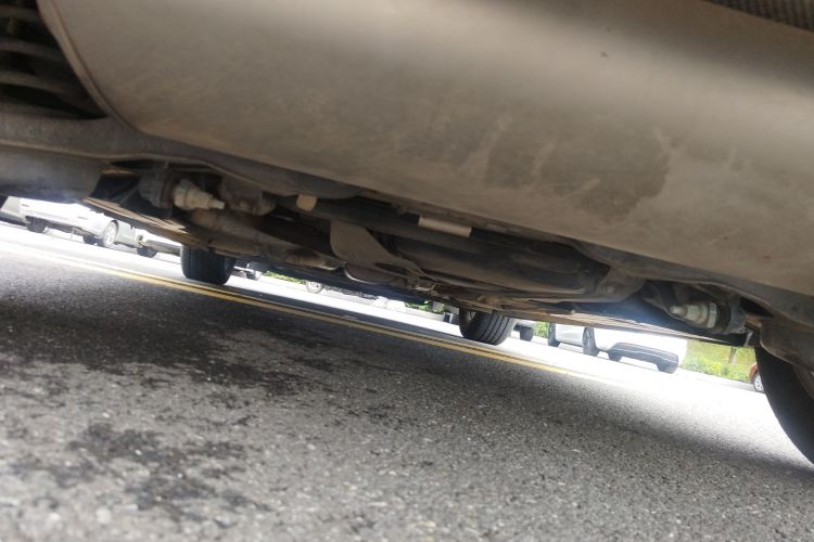 福特 福克斯 2018款 两厢经典 1.6L 自动舒适型智行版局部细节9009