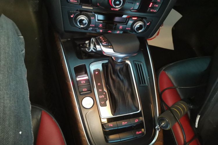 奥迪Q5 2017款 Plus 40 TFSI 技术型局部细节18