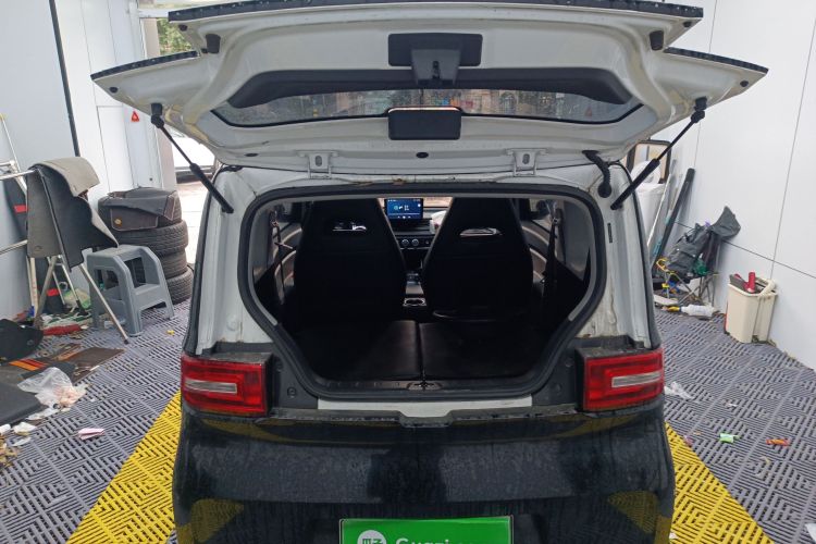 五菱汽车 宏光MINIEV 2022款 悦享款 磷酸铁锂机舱底盘23