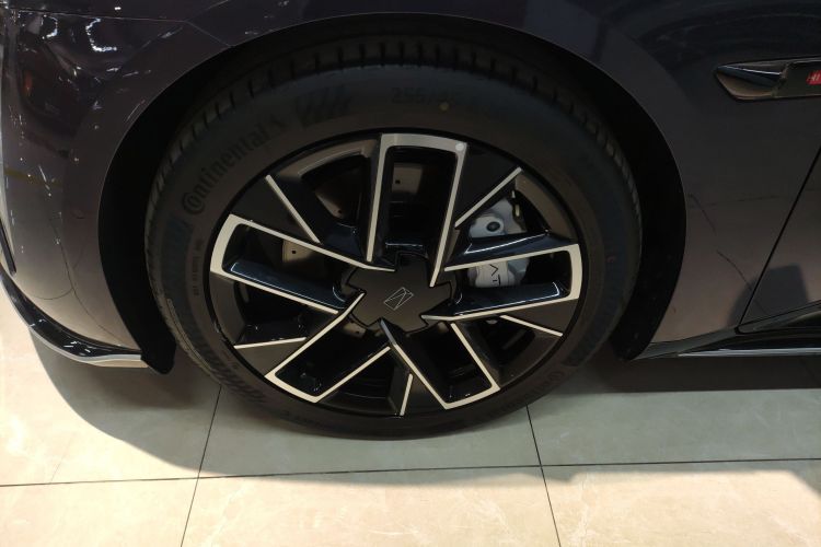 阿维塔06 2025款 Ultra纯电版车身外观6007