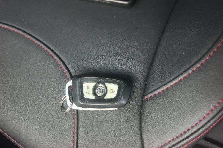 中华V3 2015款 1.5L 手动智能型中控内饰7001