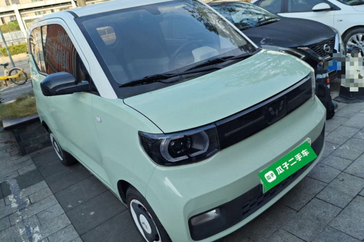 五菱汽车 宏光MINIEV 2022款 马卡龙臻享款 磷酸铁锂车身外观3