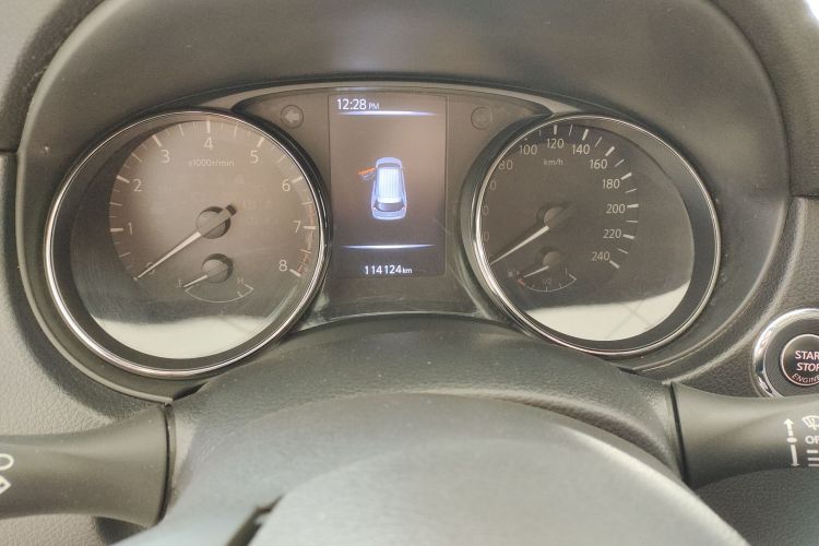 日产 奇骏 2020款 2.0L XL ITS CVT 2WD智联舒适版中控内饰14