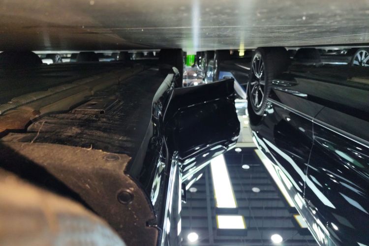 腾势Z9GT 2024款 1100四驱Max首发版局部细节9001