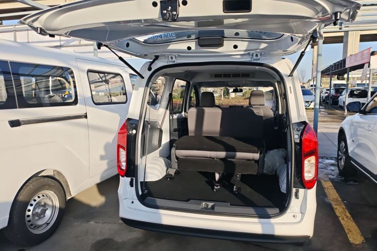 五菱汽车 五菱宏光新能源 2024款 纯电版 300KM 标准型局部细节23